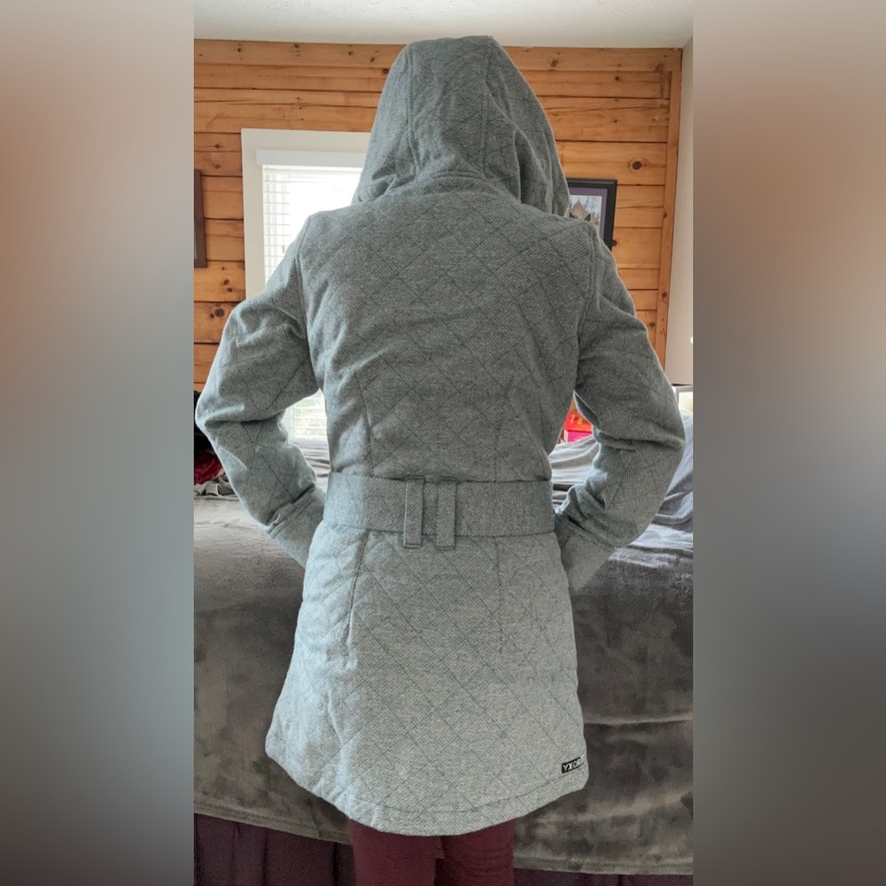 Beautifully Textured Roxy Winter Coat - Picture 9 of 14